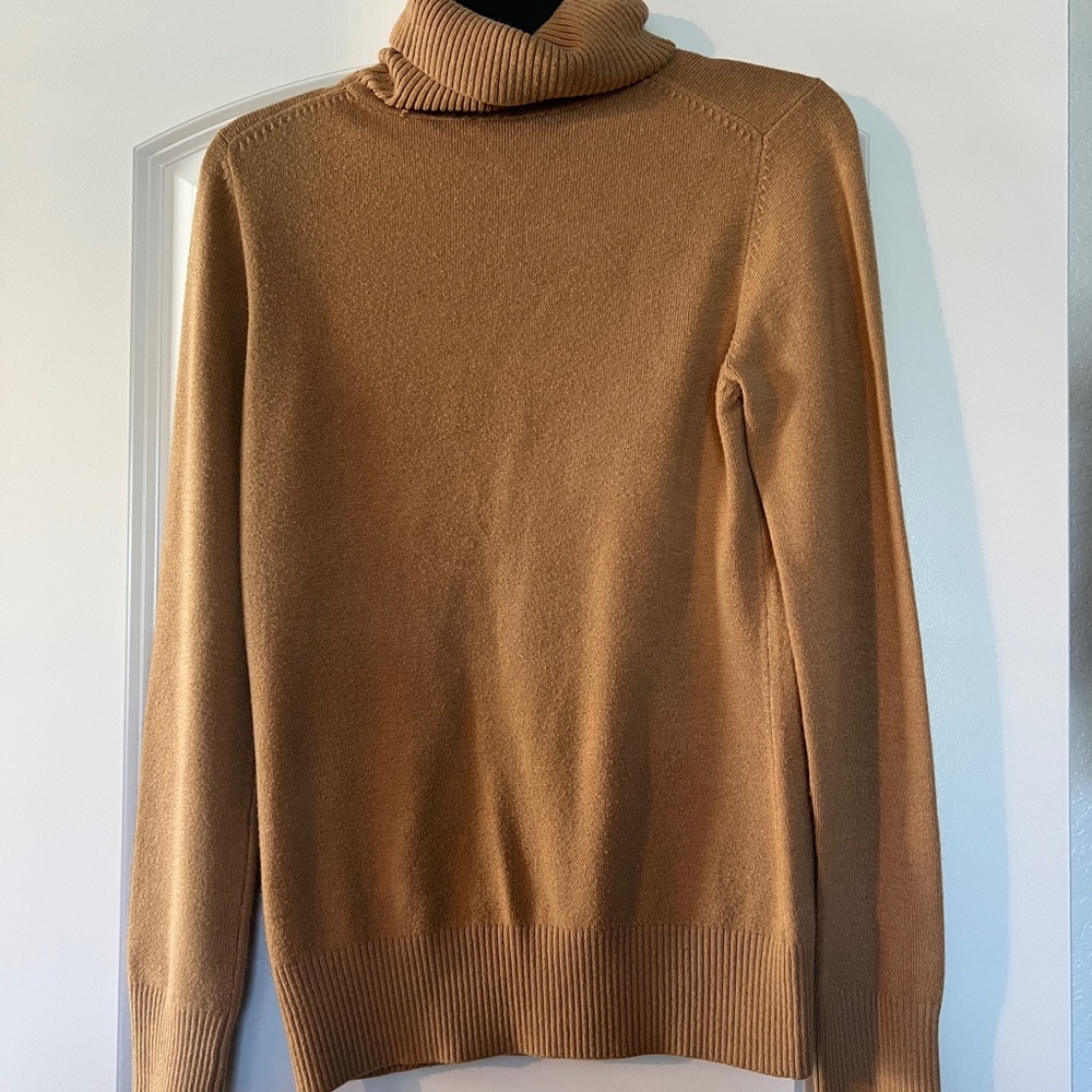 Women's Tan Sweater